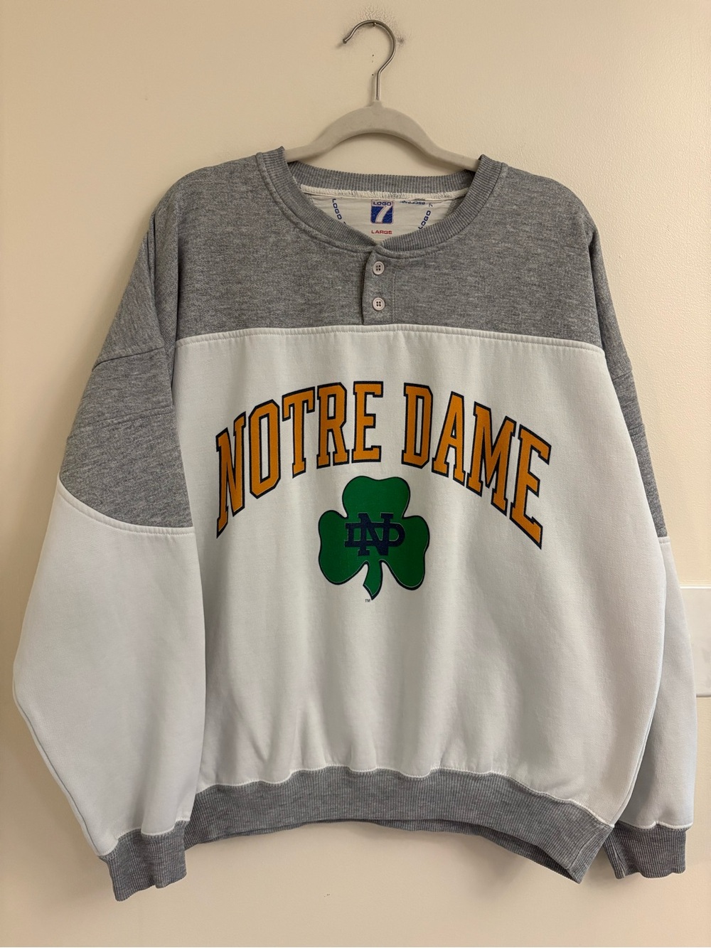 Vintage 90s Logo 7 Notre Dame Fighting Irish Henley Sweatshirt made in USA Large - Picture 2 of 15